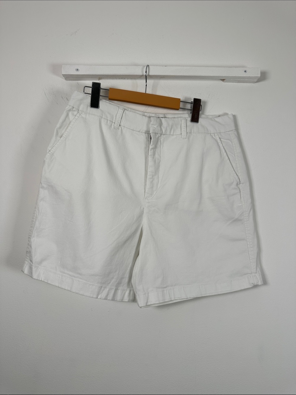 Anne Klein White Cotton Midi Bermuda Shorts Flat Front Size 14 Preppy Summer